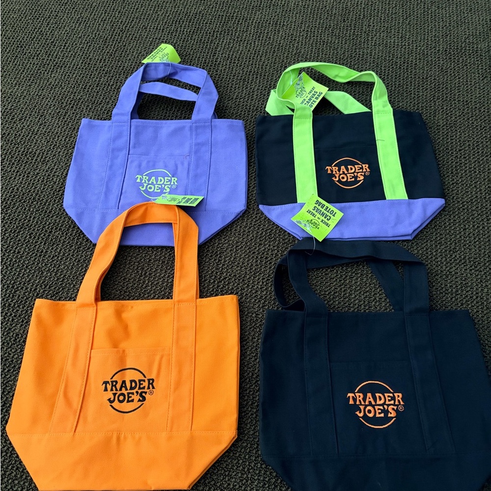 Trader Joe's Reusable Tote Bags Set